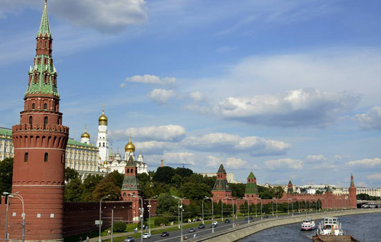Une photo des rives de la Volga à Moscou