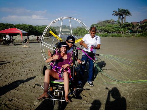Nos aventurières s'apprêtent à décoller pour survoler une partie du littoral équatorien