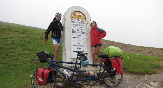 Le voyage-aventure "Sur le pas de ma porte" marque une courte pause au col d'Aubisque