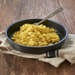 Repas lyophilisé de trek : poulet au curry et au riz